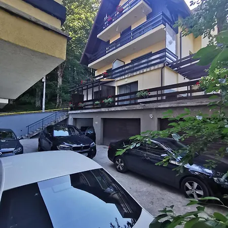 Kalinderu K1 Apartment Busteni